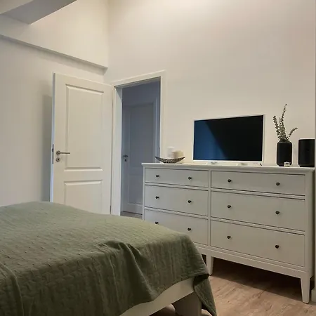 Apartment Elbhirsch Im Beliebten Villenviertel Weisser Hirsch Dresden Buitenkant foto